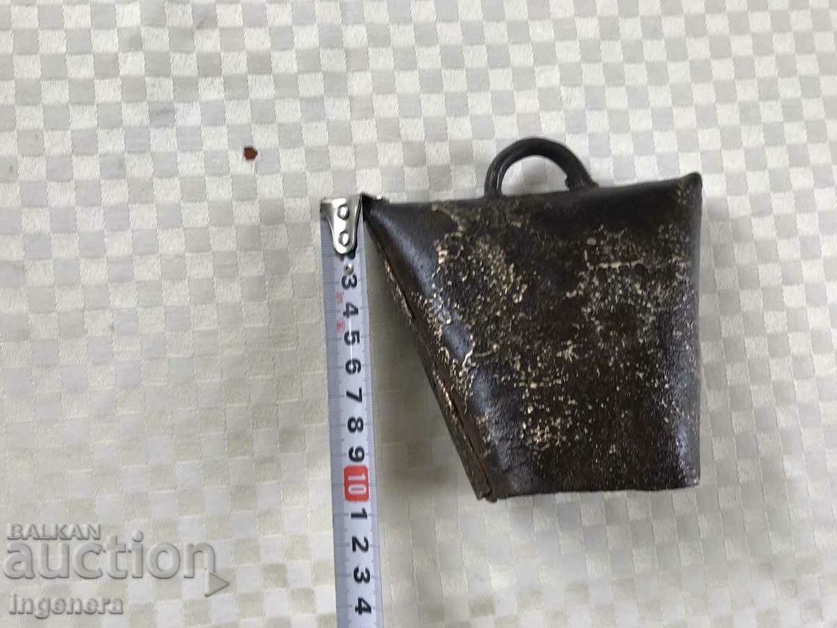 Auction COTTON CHAN TUMBELEK Auction COTTON CHAN TUMBELEK