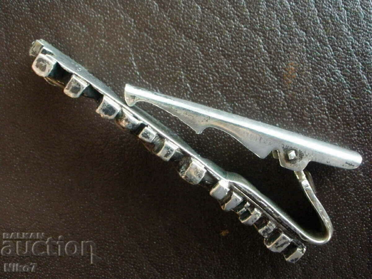 Delivery of Silver tie clip (pin, brooch) - Elephants. Delivery of Silver tie clip (pin, brooch) - Elephants.