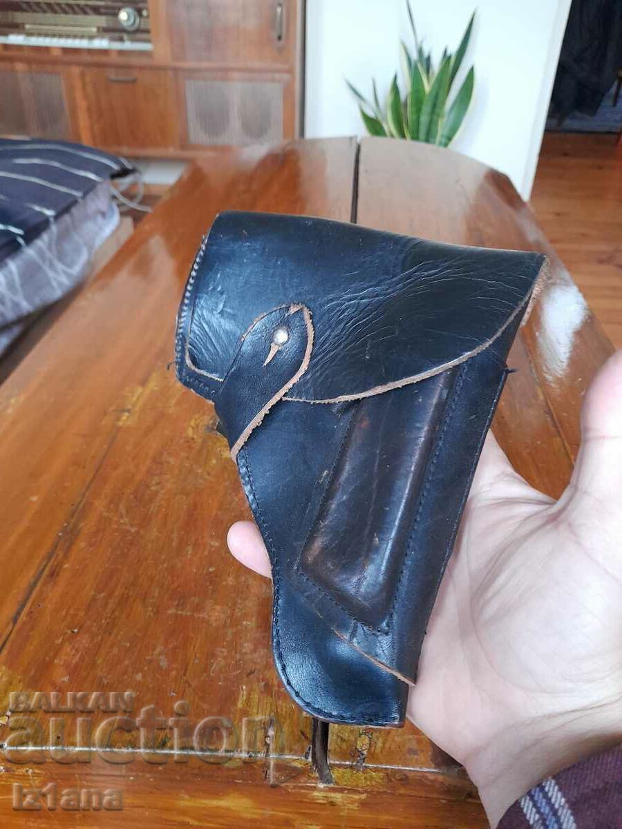 Old holster with price 80.00 BGN | € 40.90 Old holster with price 80.00 BGN | € 40.90