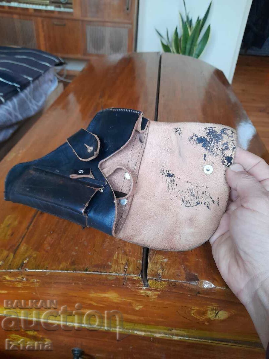 Delivery of Old holster Delivery of Old holster