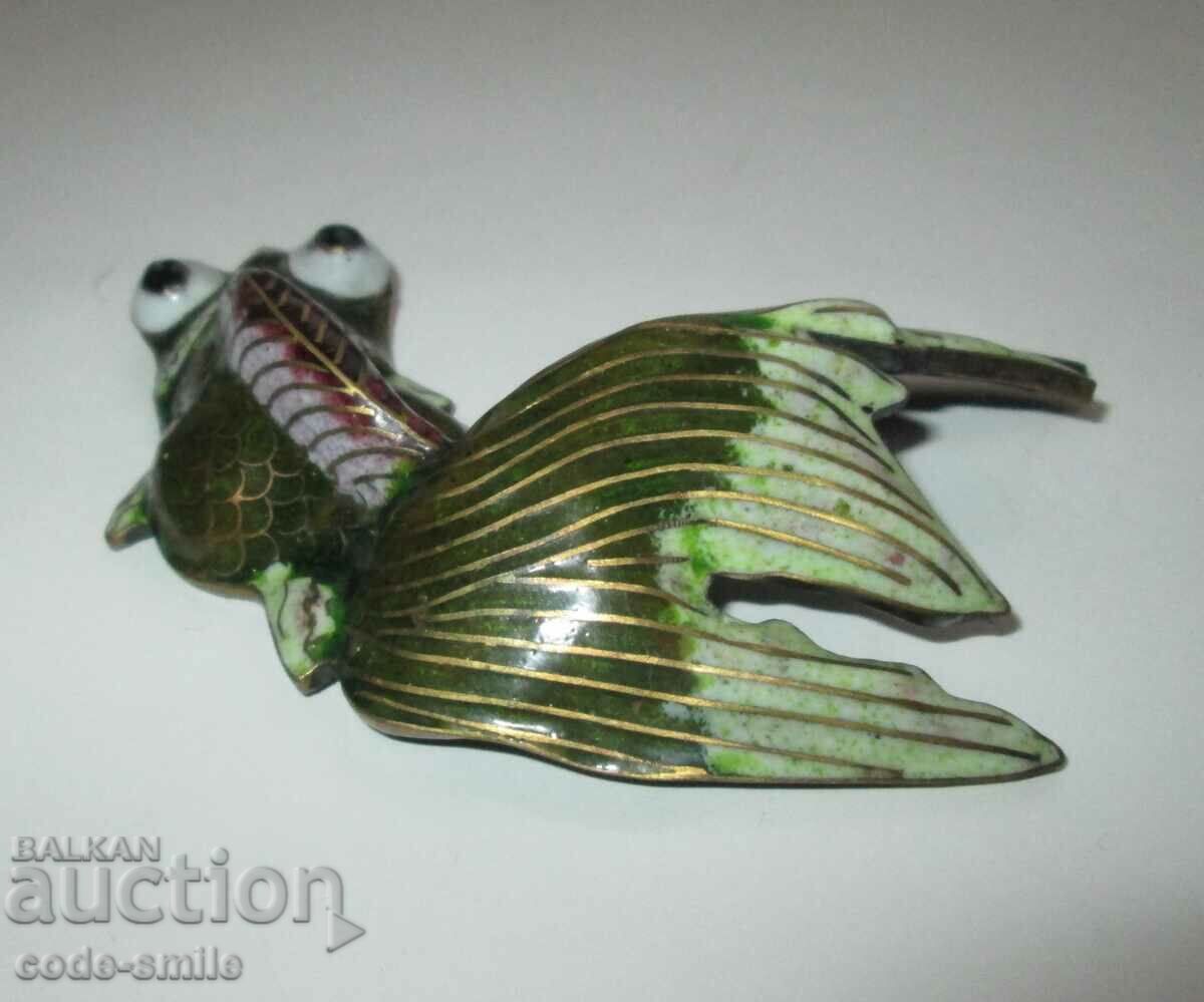 Licitație Vechi peștișor de aur smalț celular bronz aurit Licitație Vechi peștișor de aur smalț celular bronz aurit