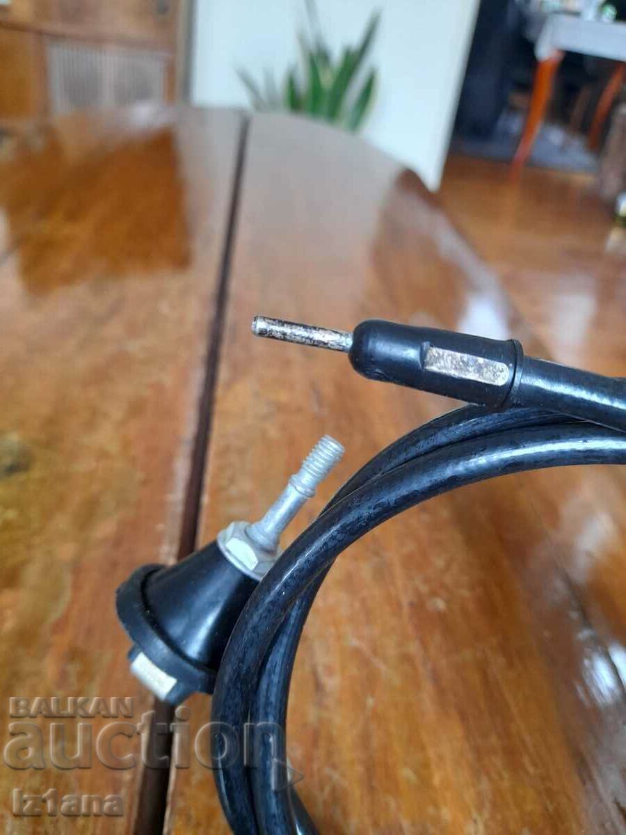 Delivery of Old car antenna cable Delivery of Old car antenna cable