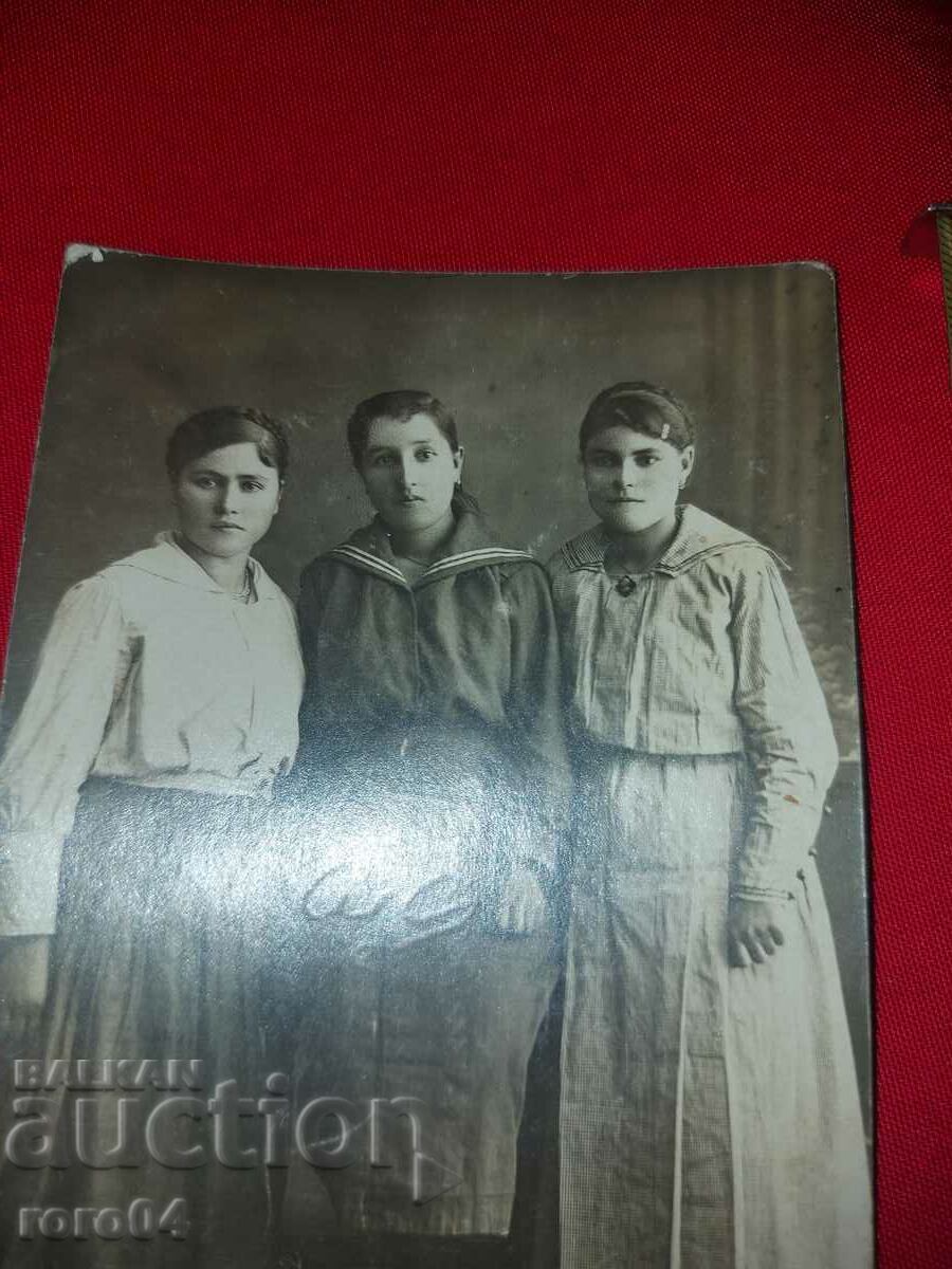 Licitație PRIETENI