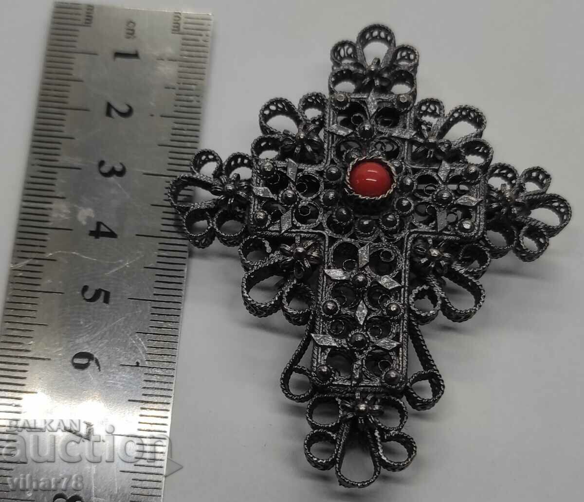 Голям Сребърен кръст двулицев с цена 499.99 лв. | € 255.64 Голям Сребърен кръст двулицев с цена 499.99 лв. | € 255.64