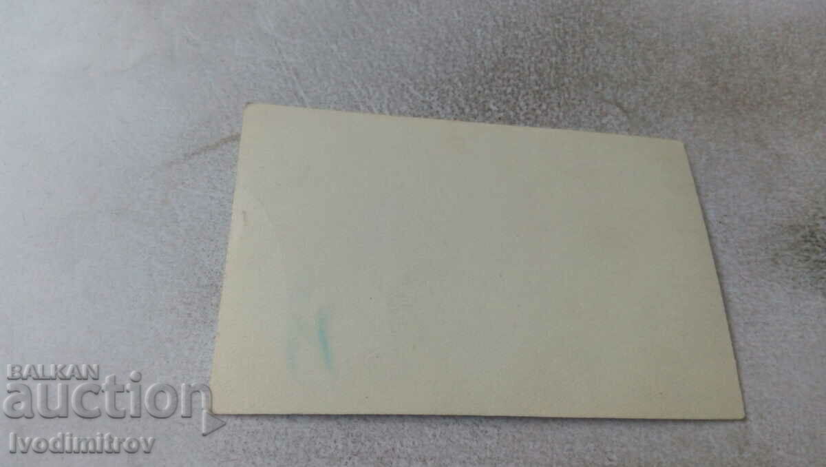 Photo Soldiers firing machine guns with price 1.45 BGN | € 0.74 Photo Soldiers firing machine guns with price 1.45 BGN | € 0.74