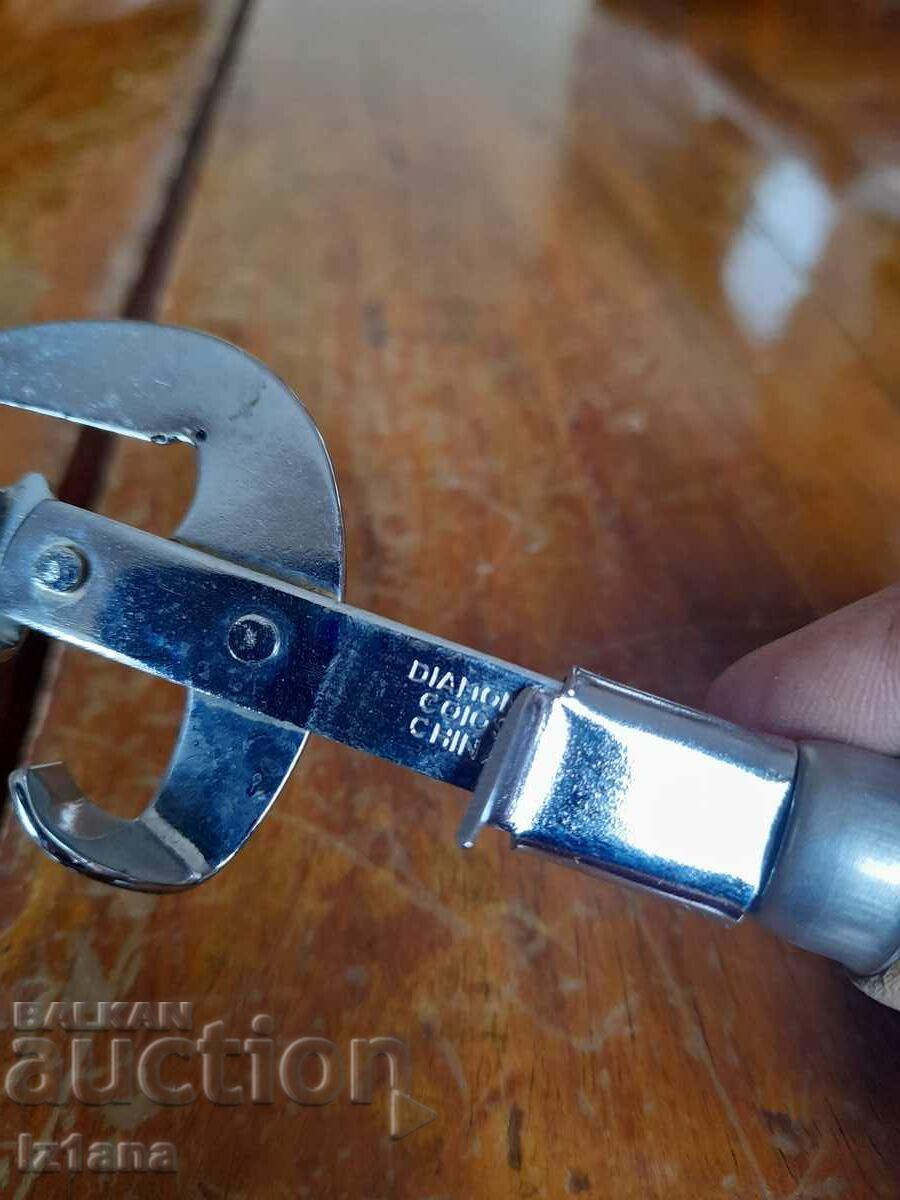 Old Diamond can opener - 5 Old Diamond can opener - 5