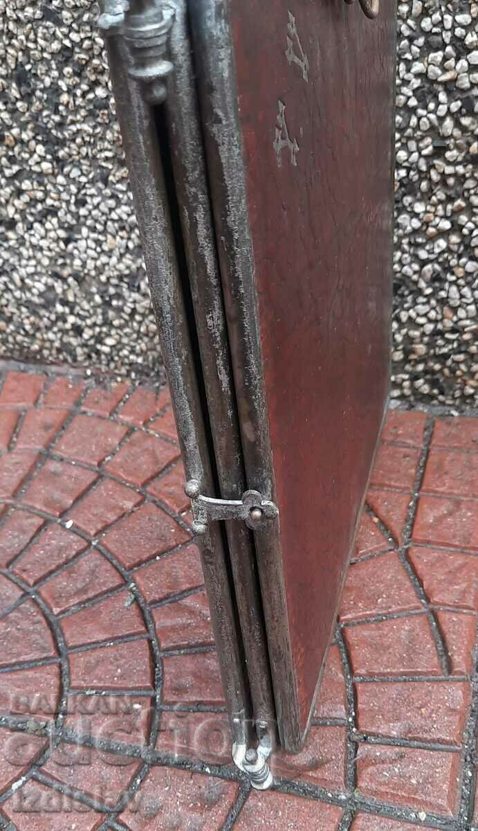 Военно,офицерско сгъваемо огледало триптих 19в - 7 Военно,офицерско сгъваемо огледало триптих 19в - 7