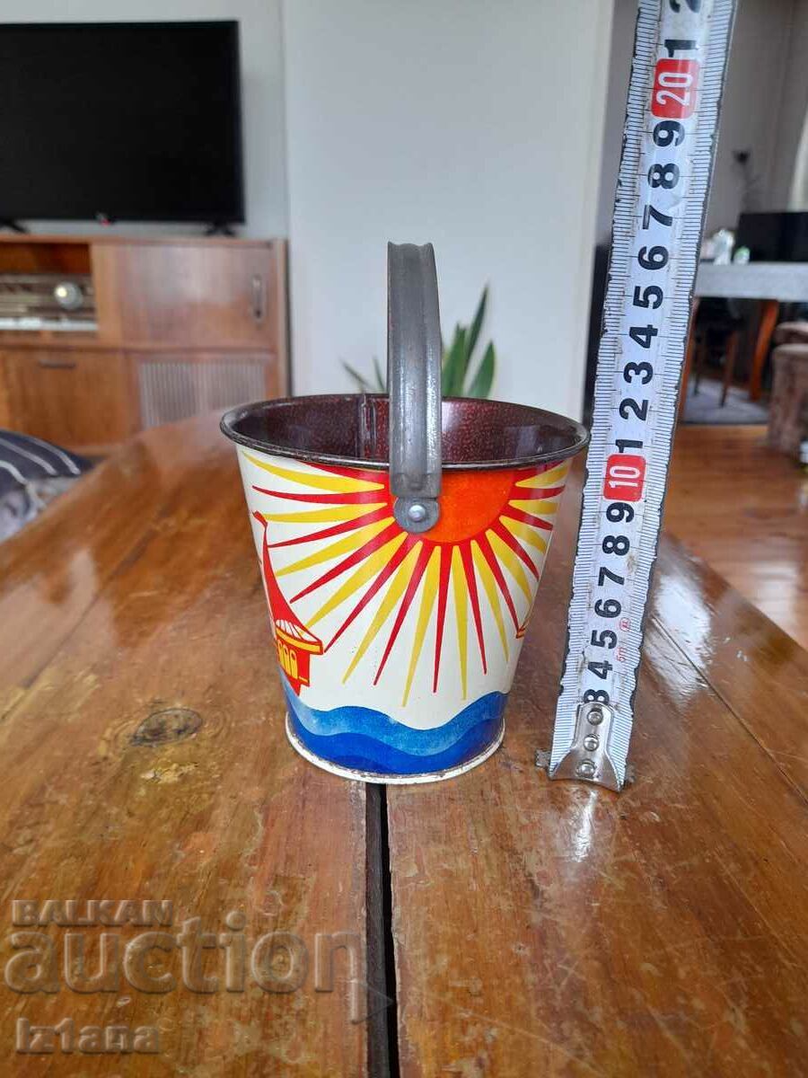 Old children's bucket, bucket with price 28.00 BGN | € 14.32 Old children's bucket, bucket with price 28.00 BGN | € 14.32