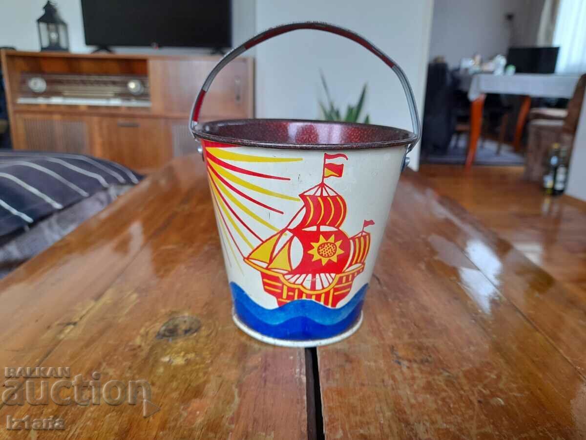 Old children's bucket, bucket Old children's bucket, bucket