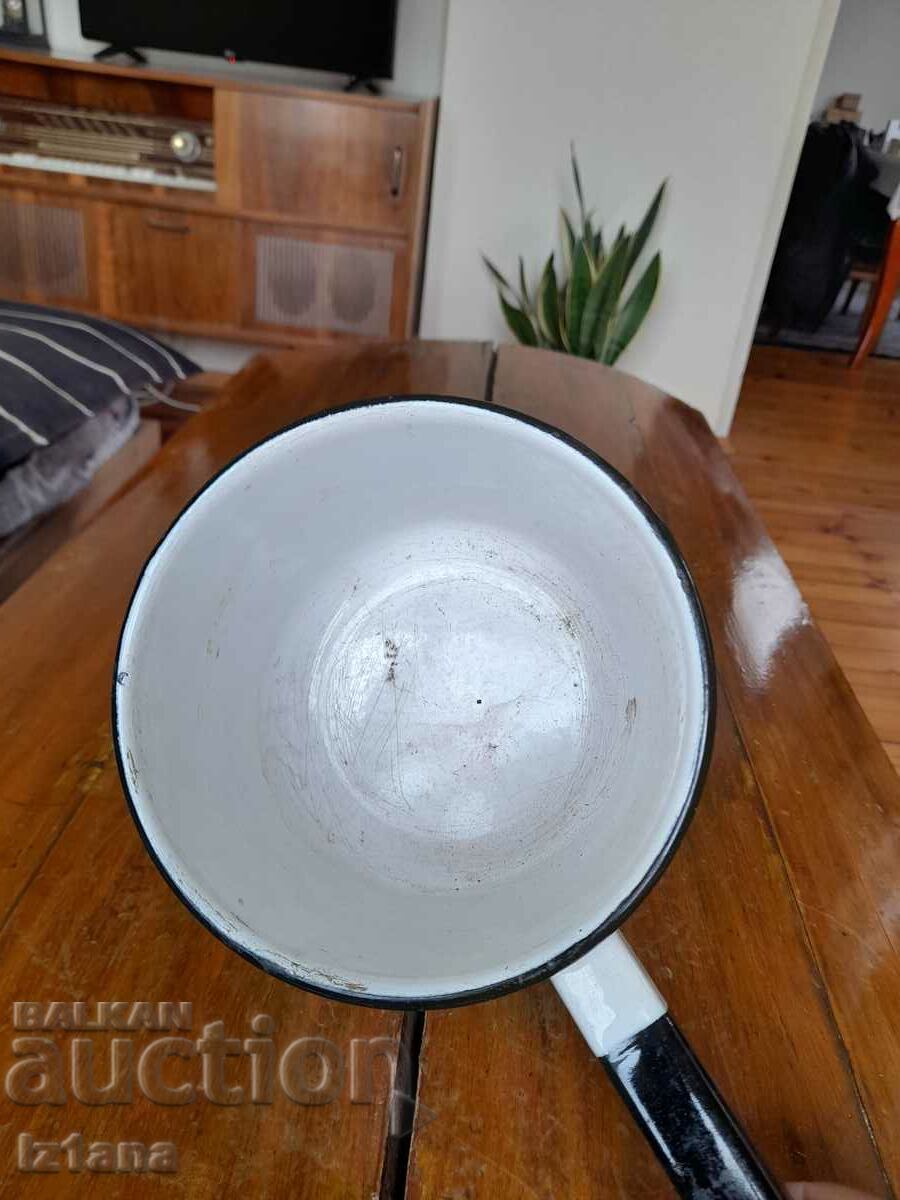 Доставка на Стара емайлирана касерола,тиган Доставка на Стара емайлирана касерола,тиган