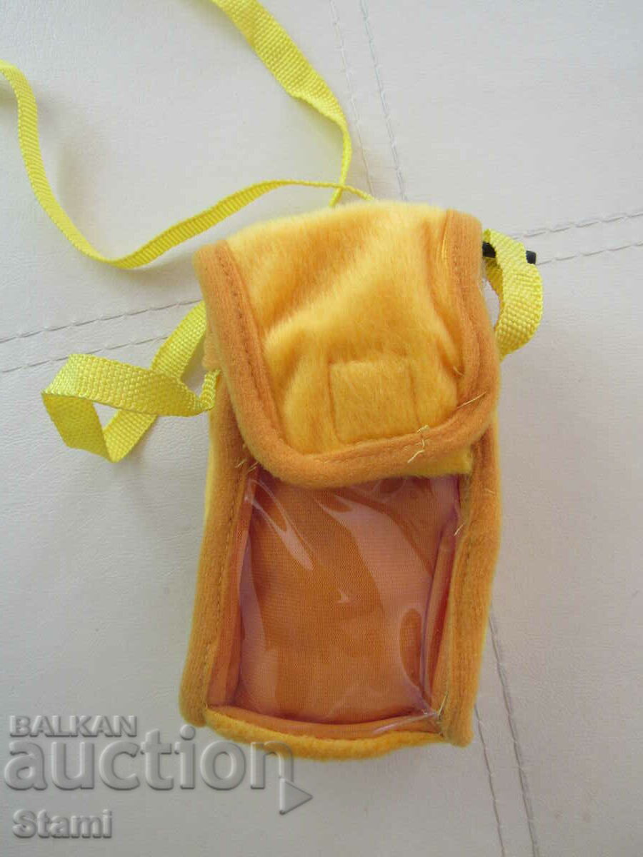 Delivery of Plush toy Winnie the Pooh-phone holder through the door, new