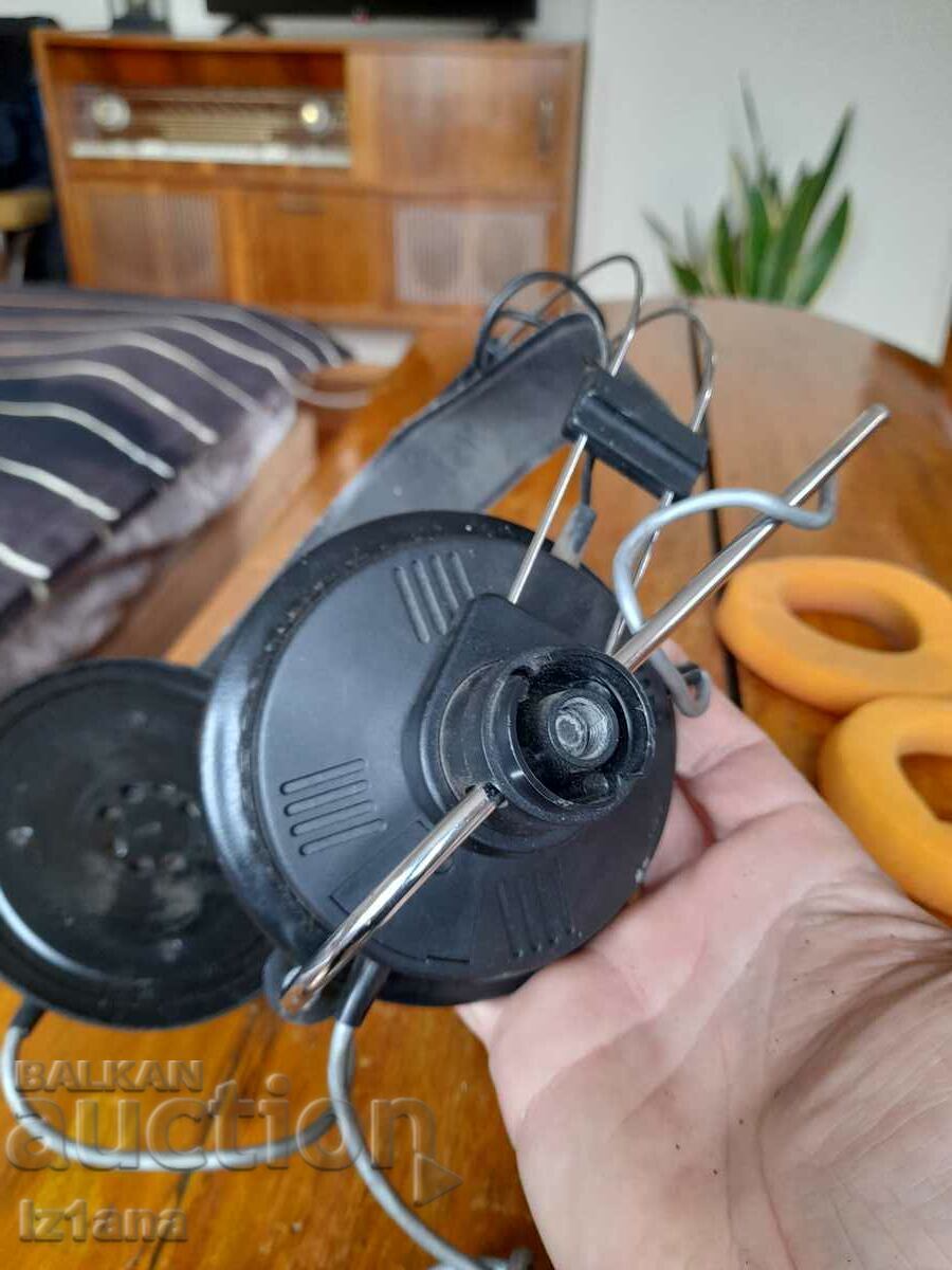 Delivery of Old Tonsil SD-505-M headphones Delivery of Old Tonsil SD-505-M headphones