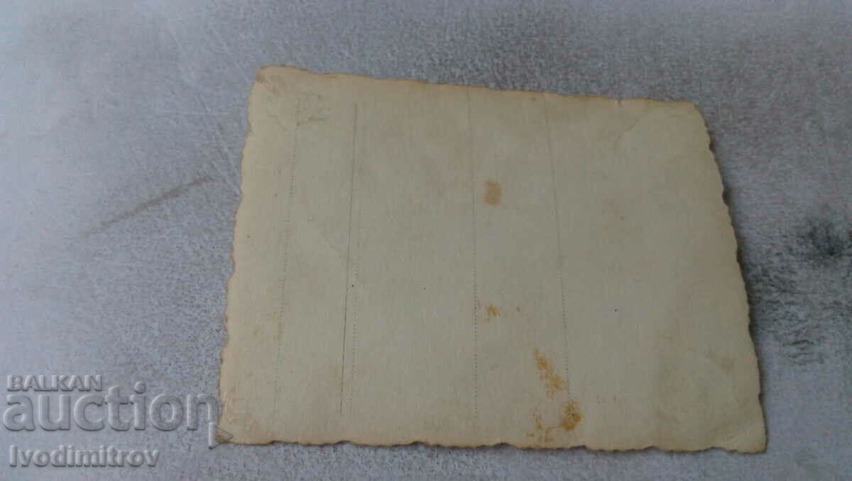 Photo Two young girls with price € 0.43 | 0.84 BGN