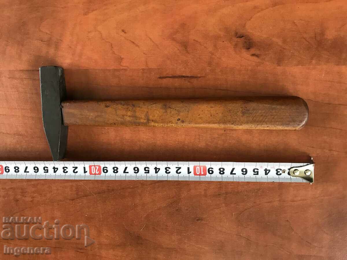 Auction HAMMER HAMMER OLD TOOL-160 GR Auction HAMMER HAMMER OLD TOOL-160 GR