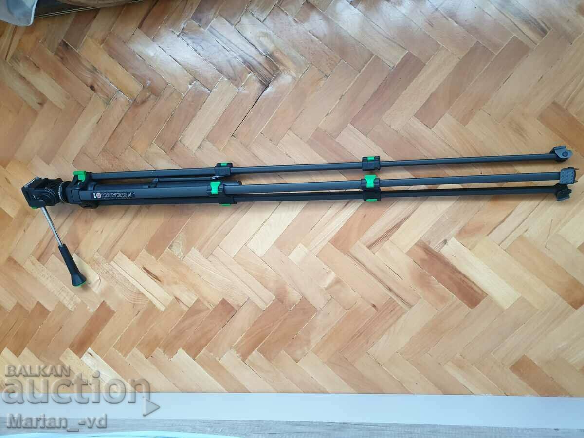 Camera tripod Cullmann 2502 Germany with price 50.00 BGN | € 25.56 Camera tripod Cullmann 2502 Germany with price 50.00 BGN | € 25.56