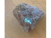 Piatra minerala andaluzita