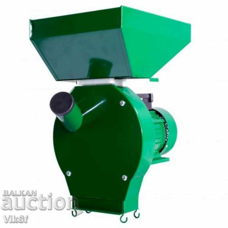 Russian fodder grinder Druzhba 3.8 kW; for feed - 4 sieves