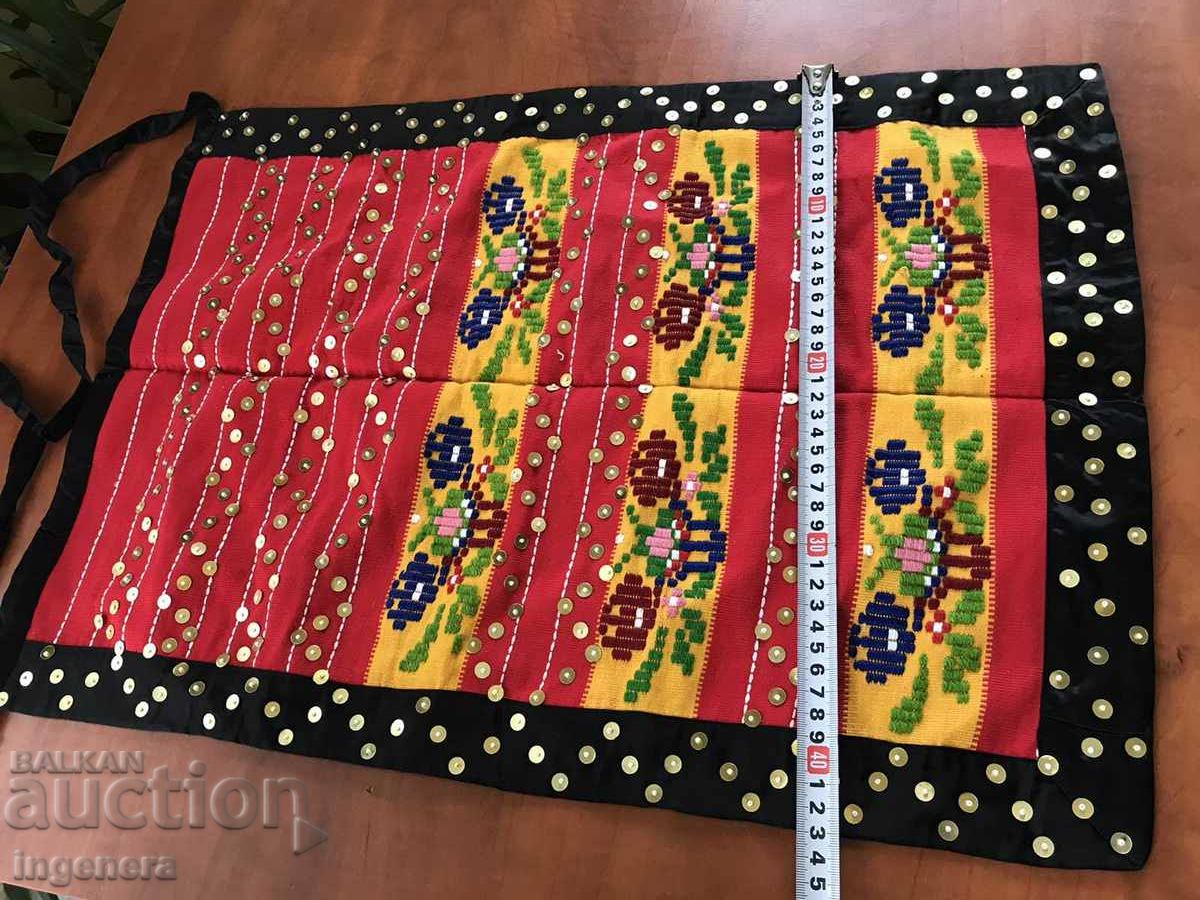 ȘORȚUL FOLCLOR ETNIC cu preț 55.00 BGN | € 28.12 ȘORȚUL FOLCLOR ETNIC cu preț 55.00 BGN | € 28.12