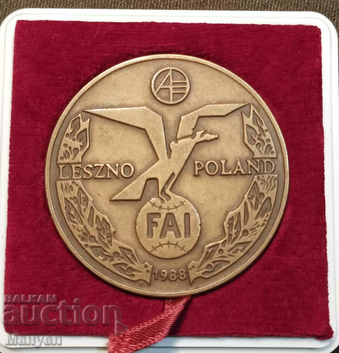 Livrarea Vand o placa foarte rara. Livrarea Vand o placa foarte rara.