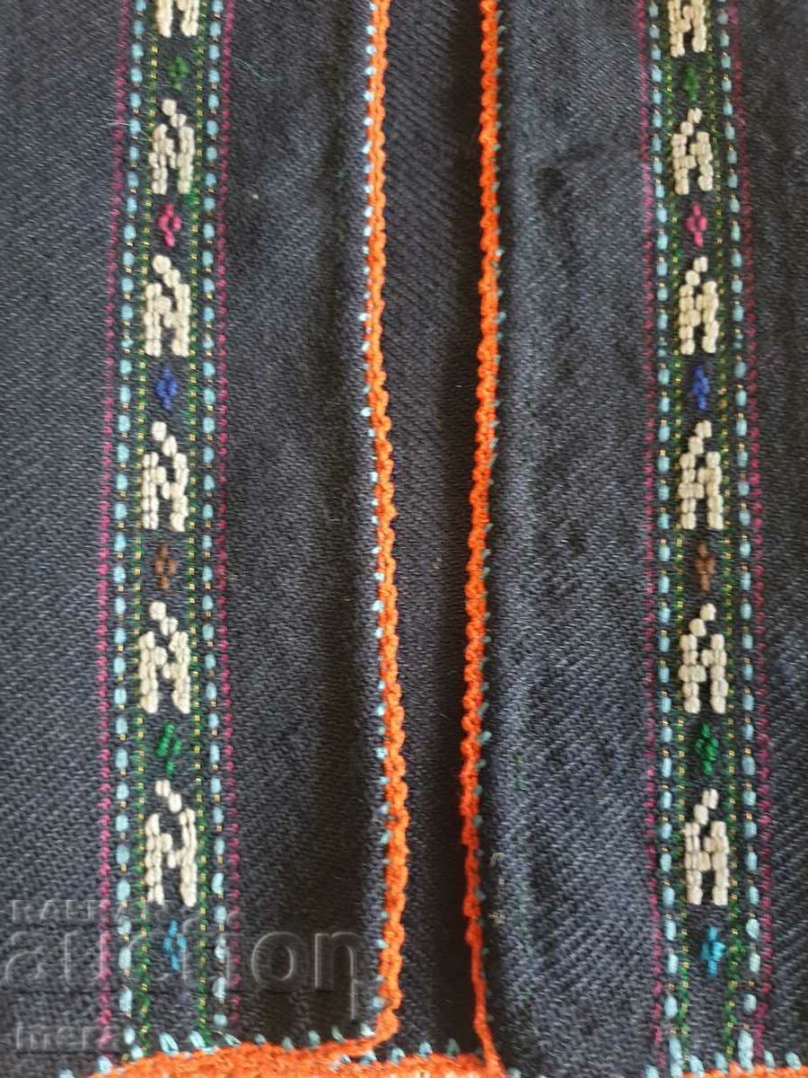 Auction An authentic apron costume Auction An authentic apron costume