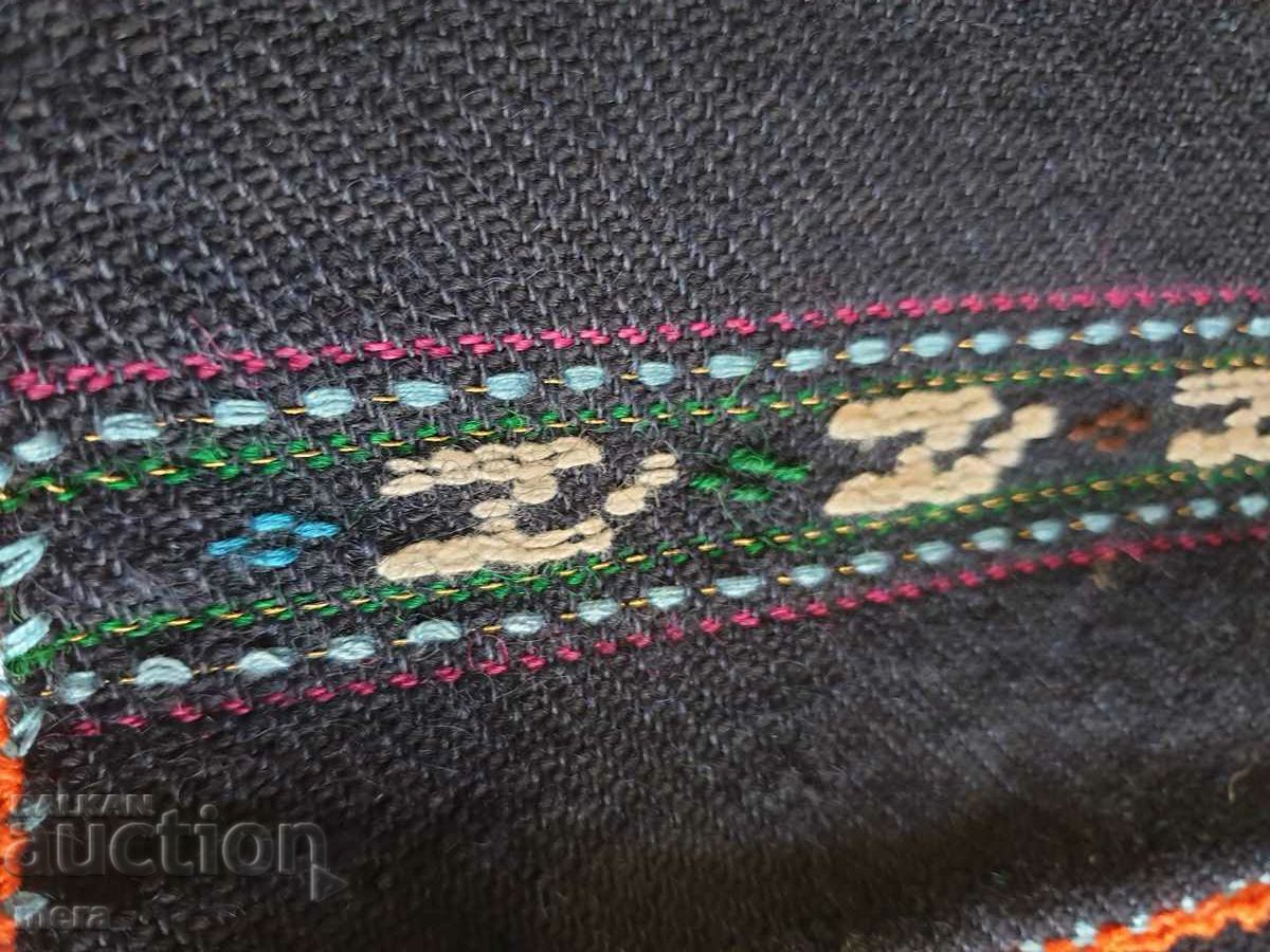 Delivery of An authentic apron costume Delivery of An authentic apron costume