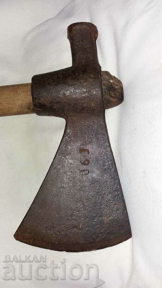 Old combination tool hammer ax