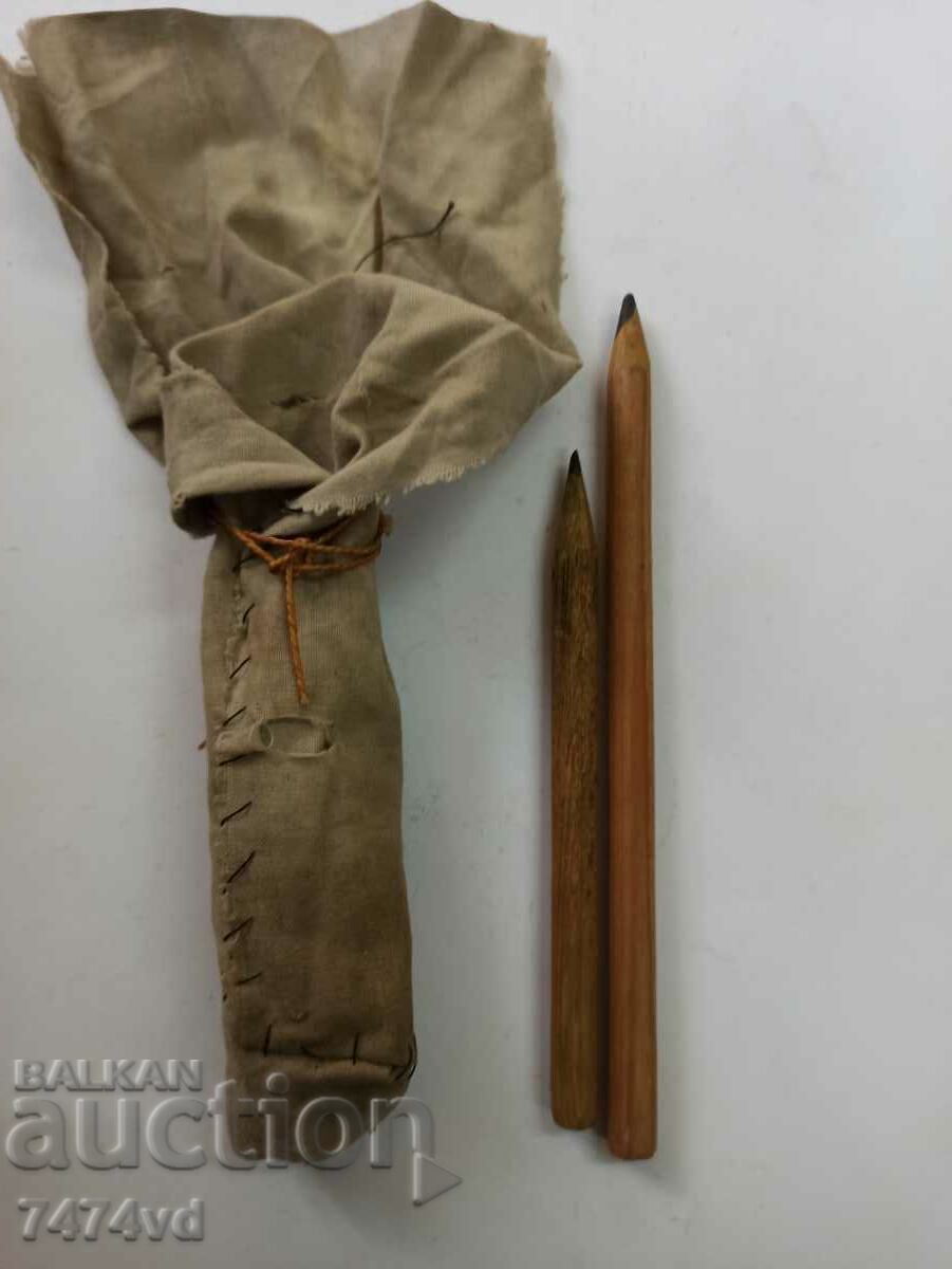 2 OLD CELL COILS, PENCILS FOR BLACKBOARD with price 100.00 BGN | € 51.13 2 OLD CELL COILS, PENCILS FOR BLACKBOARD with price 100.00 BGN | € 51.13