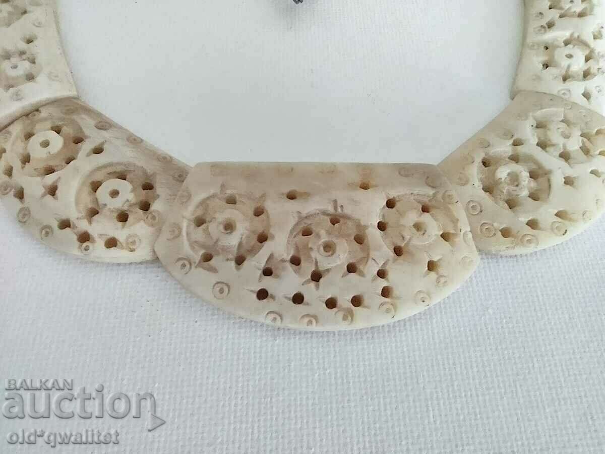 Very old long solid bone necklace with price 150.00 BGN | € 76.69 Very old long solid bone necklace with price 150.00 BGN | € 76.69