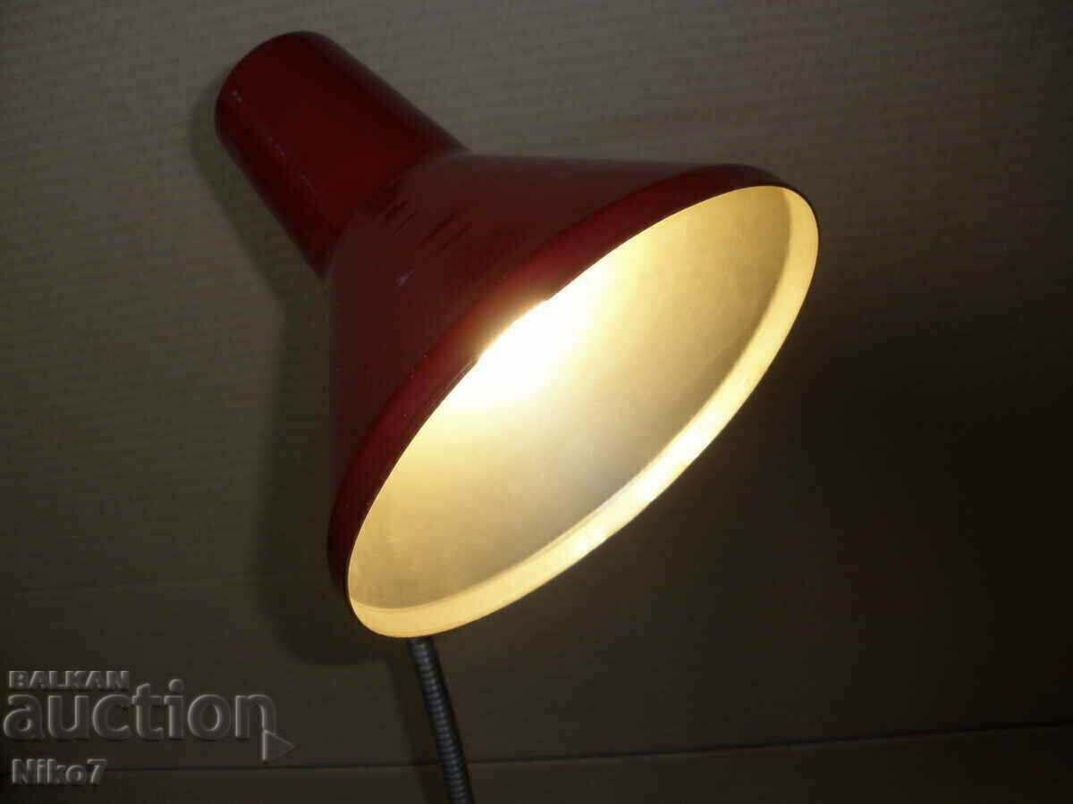 Παλιό, επιτραπέζιο φωτιστικό με κινητό βραχίονα από τη Σώτσα - 1981. - 7 Παλιό, επιτραπέζιο φωτιστικό με κινητό βραχίονα από τη Σώτσα - 1981. - 7