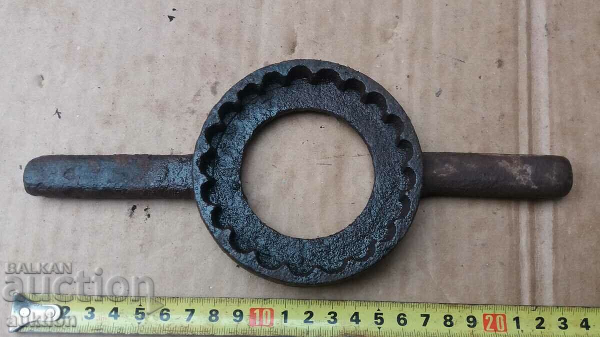 MASSIVE CLOSURE FOR JARS - SOC. - 6 MASSIVE CLOSURE FOR JARS - SOC. - 6