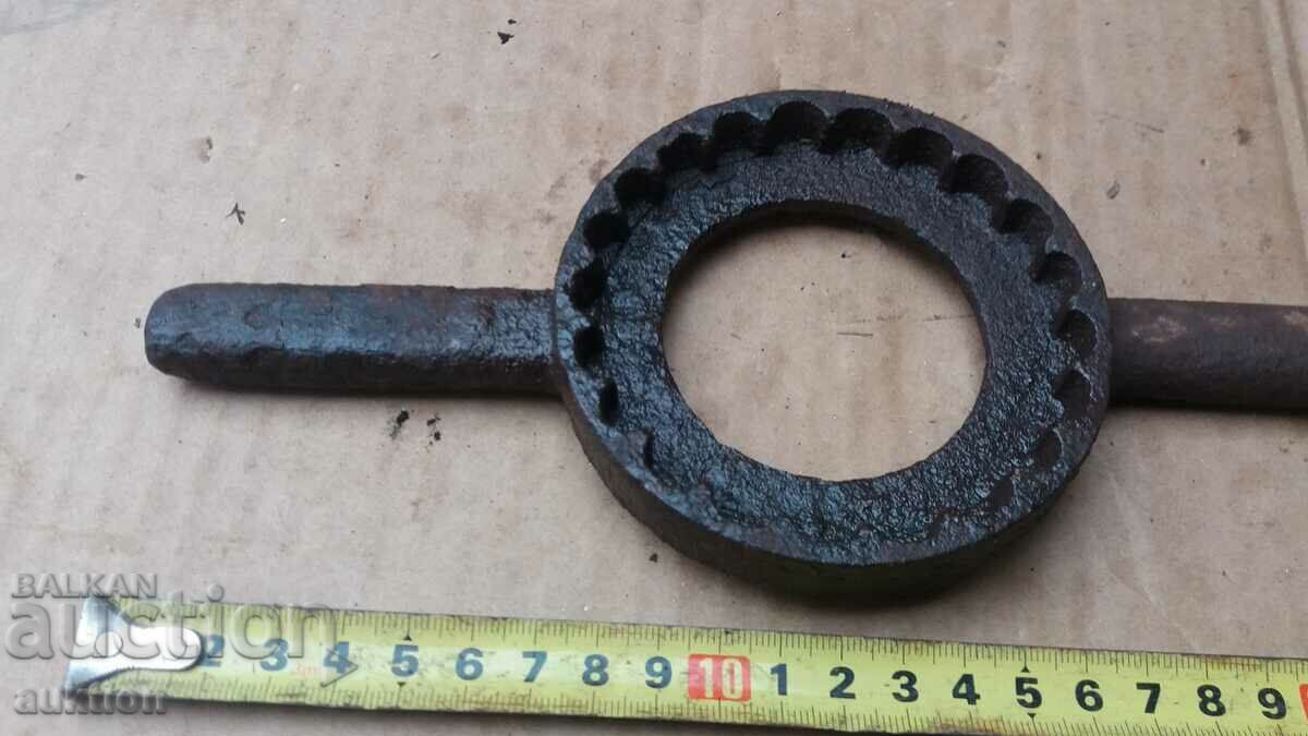 MASSIVE CLOSURE FOR JARS - SOC. - 7 MASSIVE CLOSURE FOR JARS - SOC. - 7