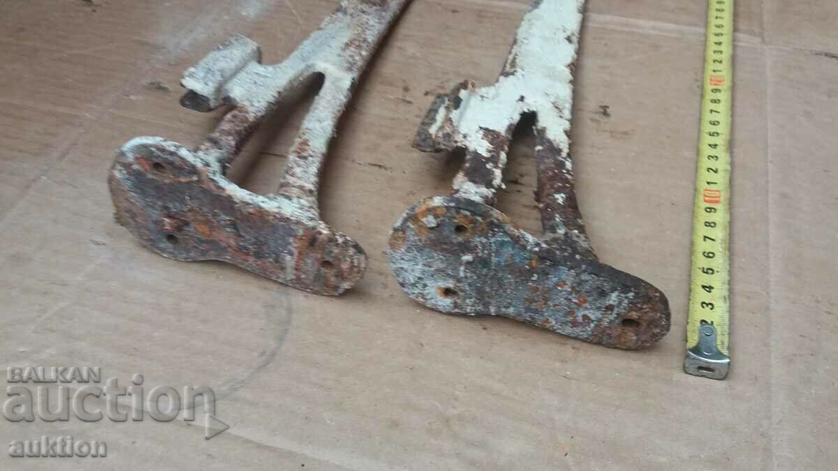 Auction MASSIVE HOLDERS - RAIL FOR SINK, SHELF Auction MASSIVE HOLDERS - RAIL FOR SINK, SHELF