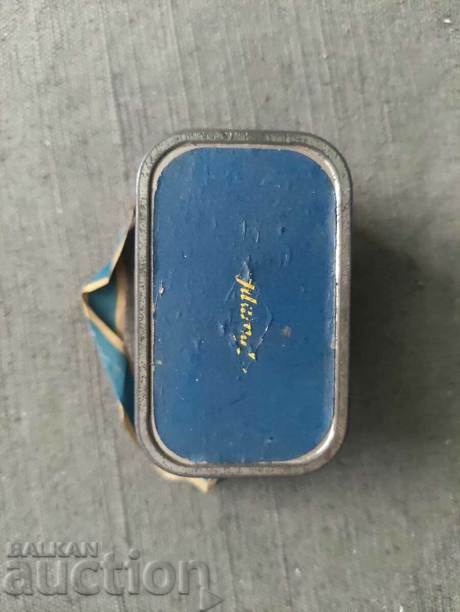 LUFTHANSA TRUMPF chocolate box with price 80.00 BGN | € 40.90 LUFTHANSA TRUMPF chocolate box with price 80.00 BGN | € 40.90