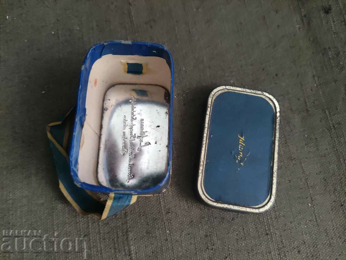 Auction LUFTHANSA TRUMPF chocolate box Auction LUFTHANSA TRUMPF chocolate box