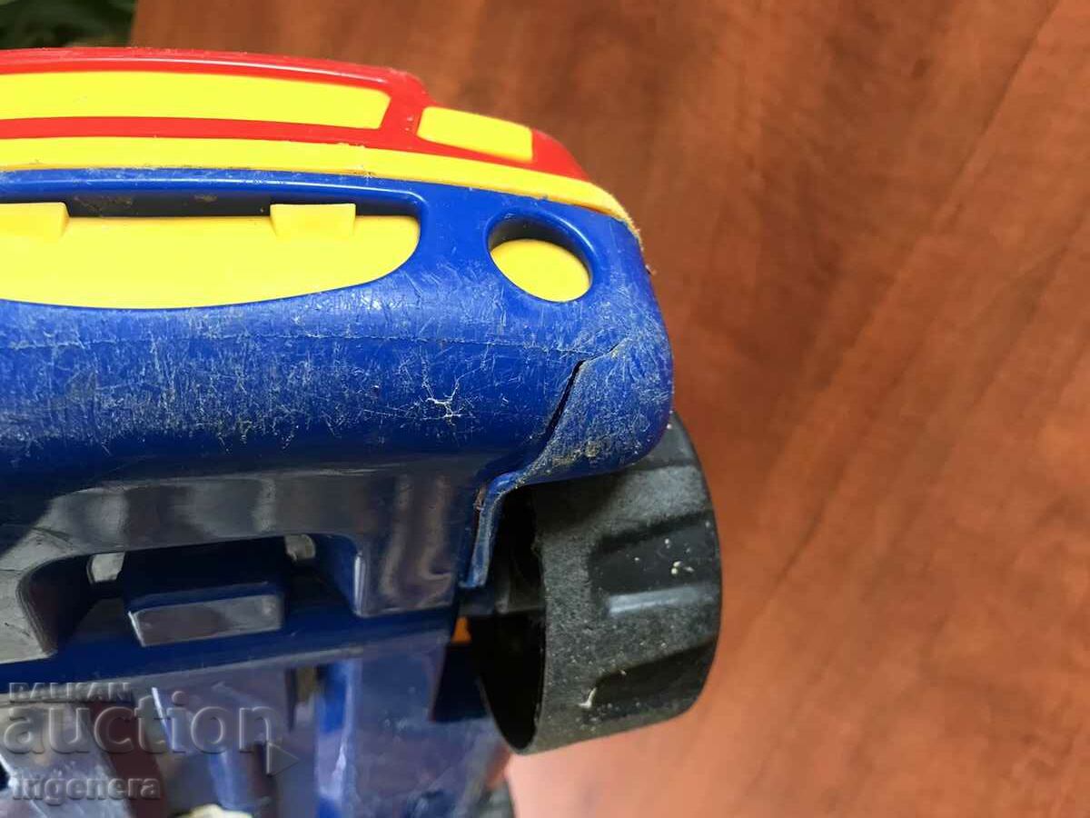 TOY TRUCK PLASTIC - 7 TOY TRUCK PLASTIC - 7