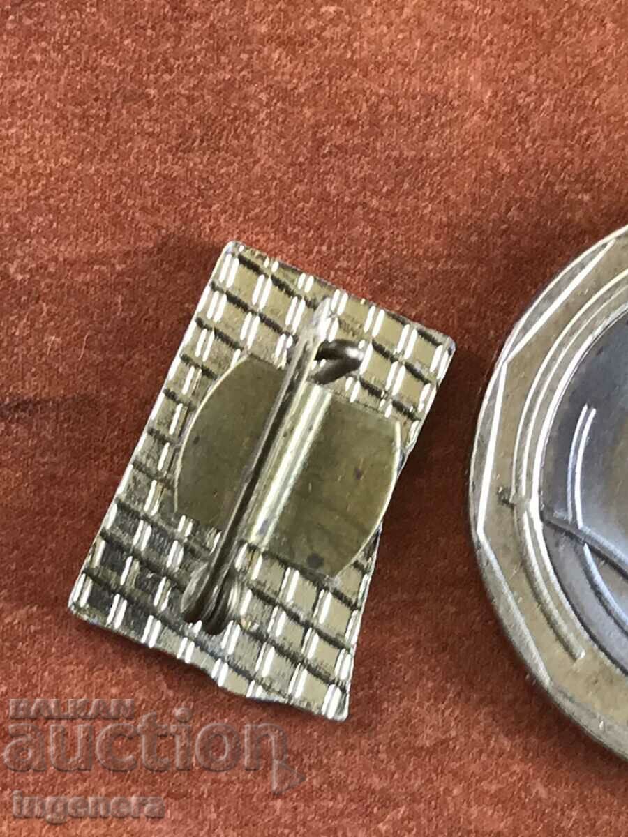 Auction SIZE Auction SIZE