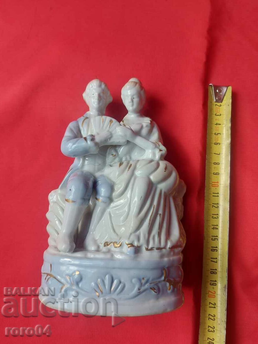 BEAUTIFUL OLD PORCELAIN STATUS - 7 BEAUTIFUL OLD PORCELAIN STATUS - 7
