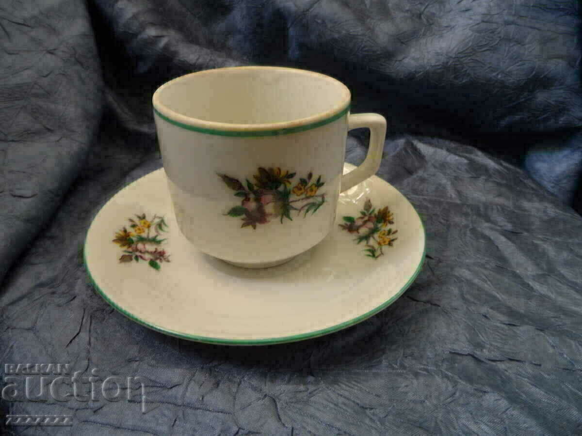 φλιτζάνι και πιατάκι πορσελάνης - 6 φλιτζάνι και πιατάκι πορσελάνης - 6