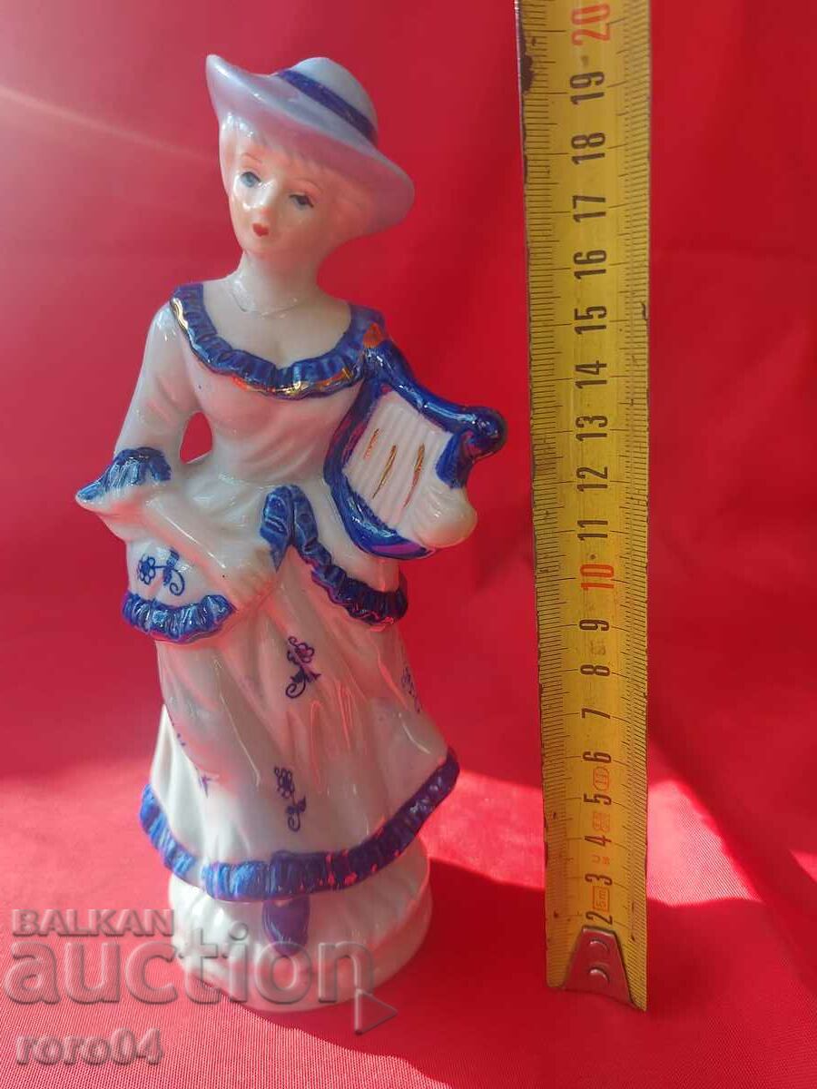 BEAUTIFUL OLD PORCELAIN STATUS with price 36.00 BGN | € 18.41