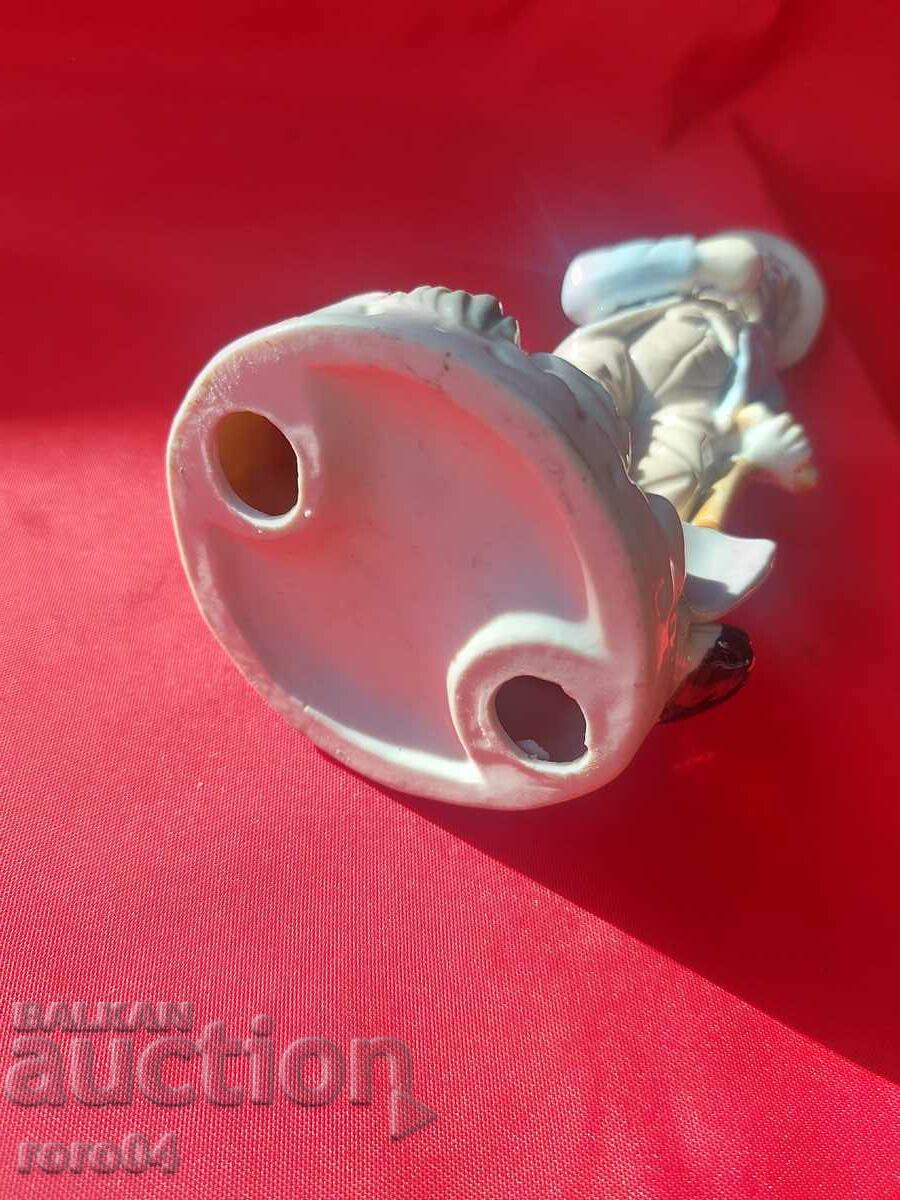 BEAUTIFUL OLD PORCELAIN STATUS - 6