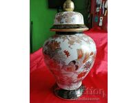 SATSUMA Large Urn, Vase, Hand Painted, Gold 2