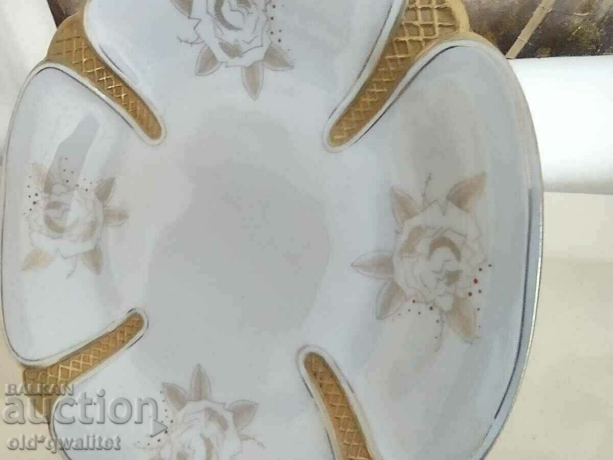 Delivery of Porcelain plate, porcelain from Germany - white gold