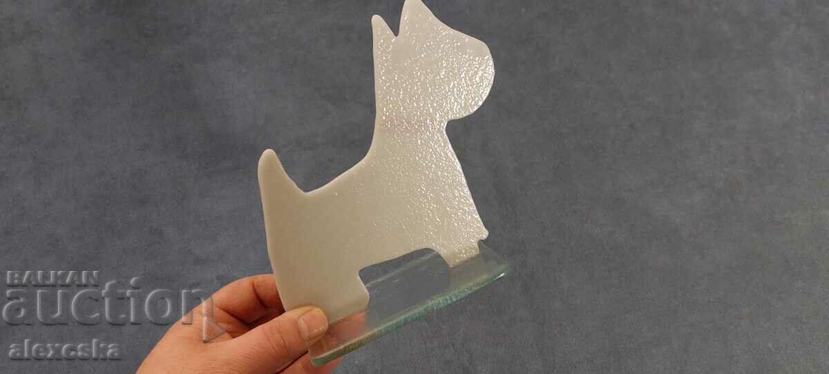 Glass dog with price 14.00 BGN | € 7.16 Glass dog with price 14.00 BGN | € 7.16