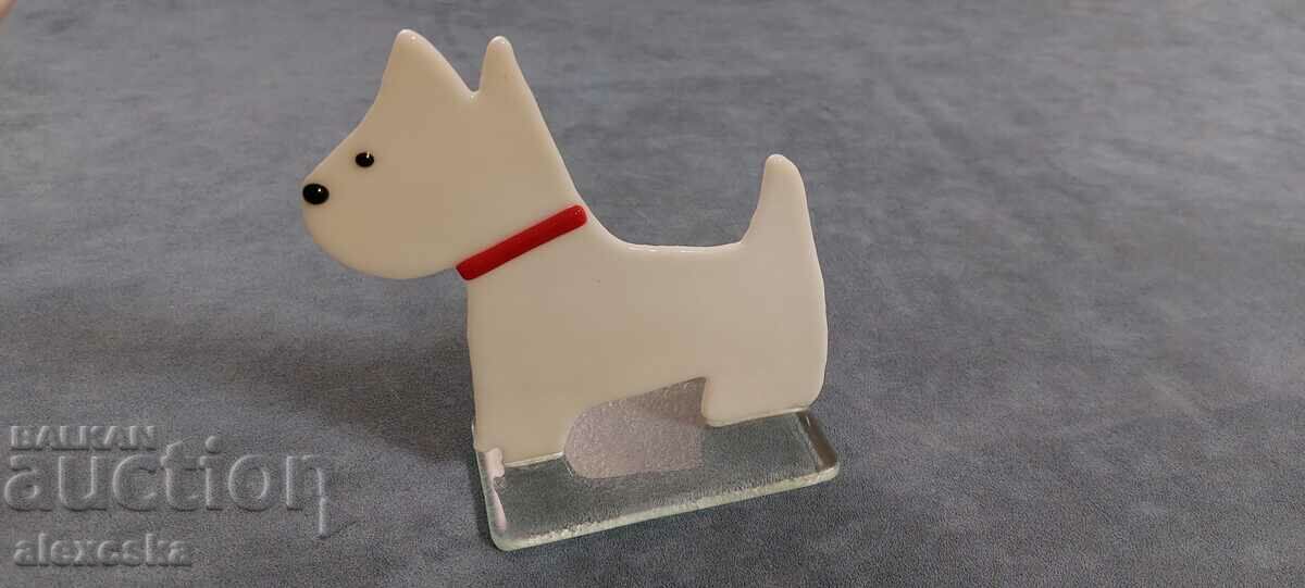 Glass dog - 5 Glass dog - 5
