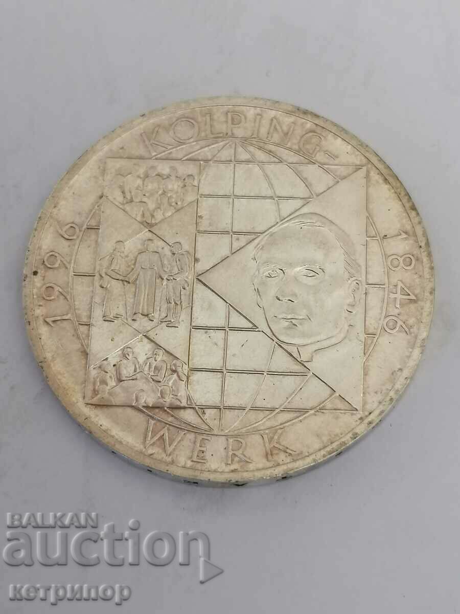 10 timbre Germania 1996 A argint cu preț 28.00 BGN | € 14.32 10 timbre Germania 1996 A argint cu preț 28.00 BGN | € 14.32
