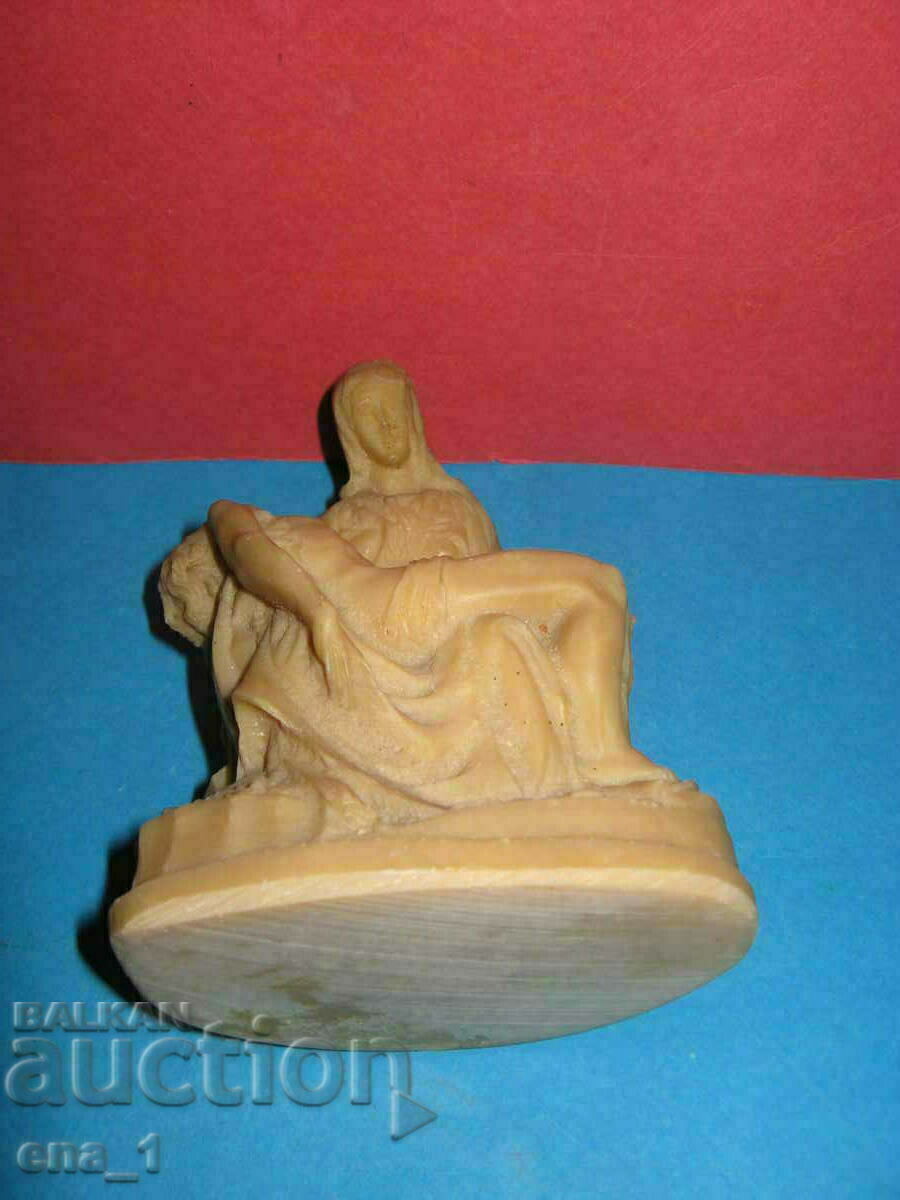 Pieta, a small Italian alabaster sculpture, Michelangelo - 7