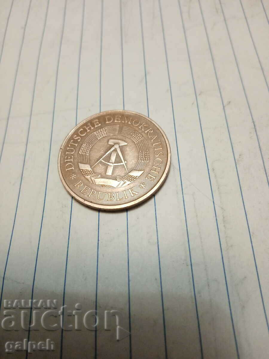 GDR - ΠΟΛΛΗ ΝΟΜΙΣΜΑΤΑ - 2 τεμ. - 4 λέβα - 5 GDR - ΠΟΛΛΗ ΝΟΜΙΣΜΑΤΑ - 2 τεμ. - 4 λέβα - 5