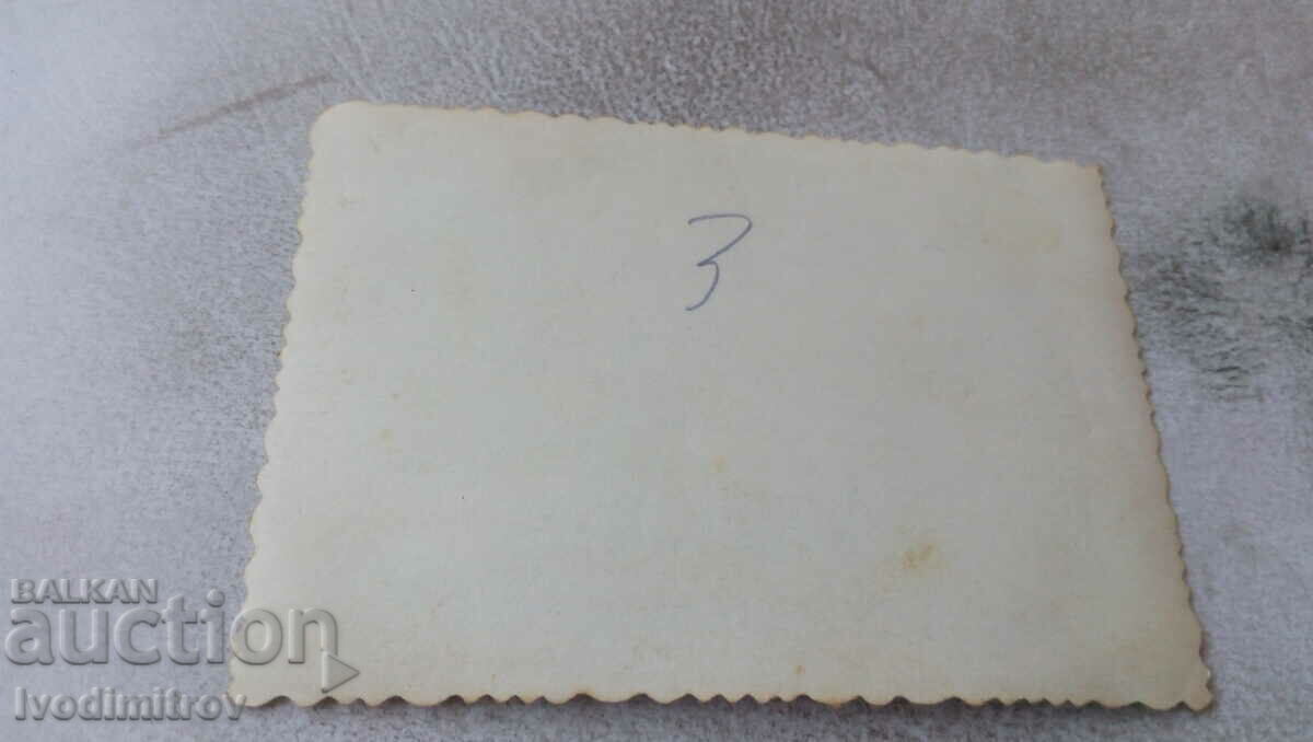 Photo Three sergeants in the park with price 0.85 BGN | € 0.43 Photo Three sergeants in the park with price 0.85 BGN | € 0.43