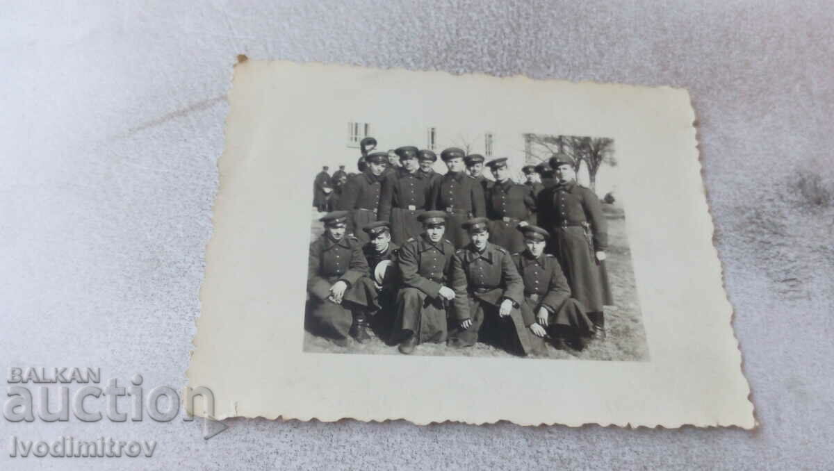 Foto Ofițeri și soldați ai Regimentului de semnalizare 1941
