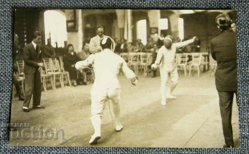 Стара снимка състезание по фехтовка